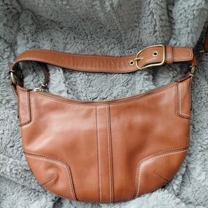 Classic Curved Shoulder Bag in Cognac Brown Leather